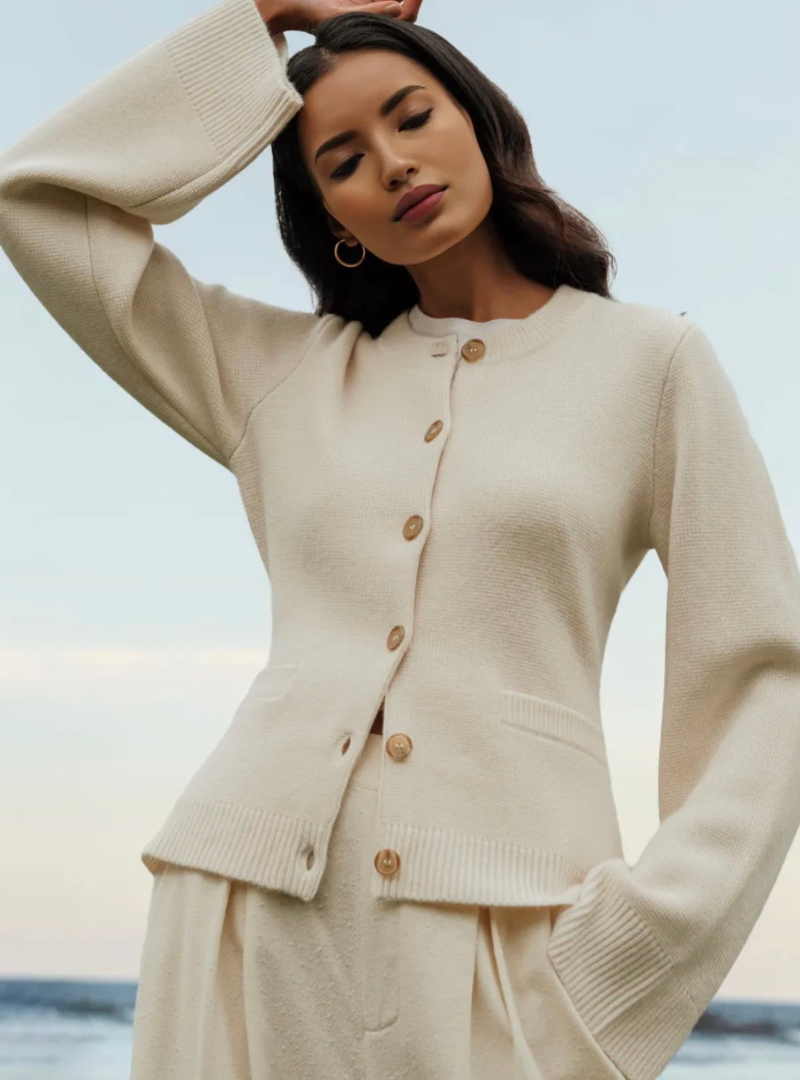 Lässige Weiche Damenstrickjacke mit Knöpfen - Noa