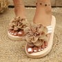 Stilvolle Damen-Slipper mit Blumendetail für den Sommer - BlütenSchritt