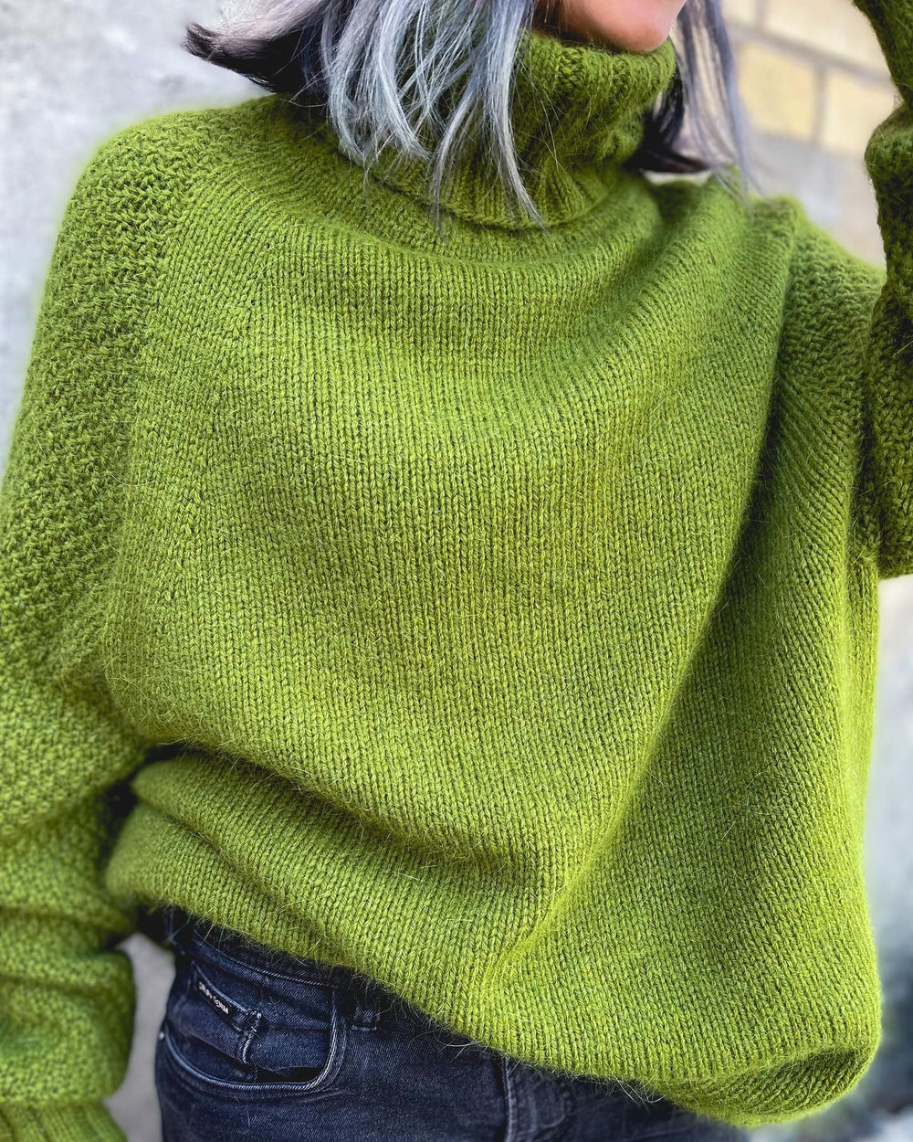Light Green, Oversized Knitted Turtleneck Sweater - HerbstGlanz