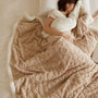 Dicke Winterdecke aus Lammwolle - WarmWool