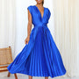 Fließendes Maxikleid mit Falten und V-Ausschnitt – Noelle