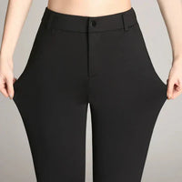 Schlanke Ausgestellte High Waist Hose – Mila
