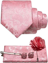 Paisleyset in zachtroze met koraaltint: das, pochet, manchetknopen, dasspeld en een bloemvormige reversspeld. 29