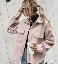 Kurze Jacke mit Knopfverschluss – Elodie