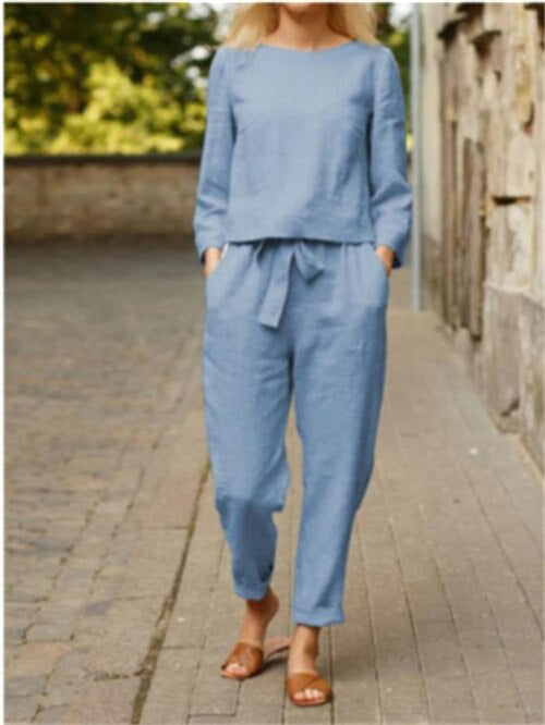 Zweiteiliges Damenoutfit mit Rundhals-Shirt und Hose mit elastischem Bund – Nia