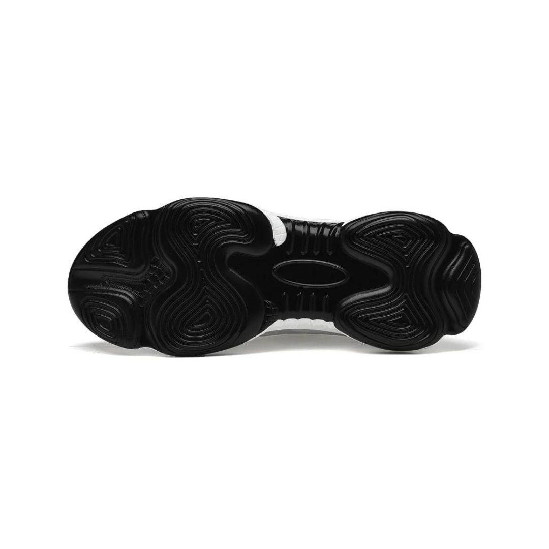 Diskrete, erhöhende Herrensneaker mit Stil - MaxLift Boost