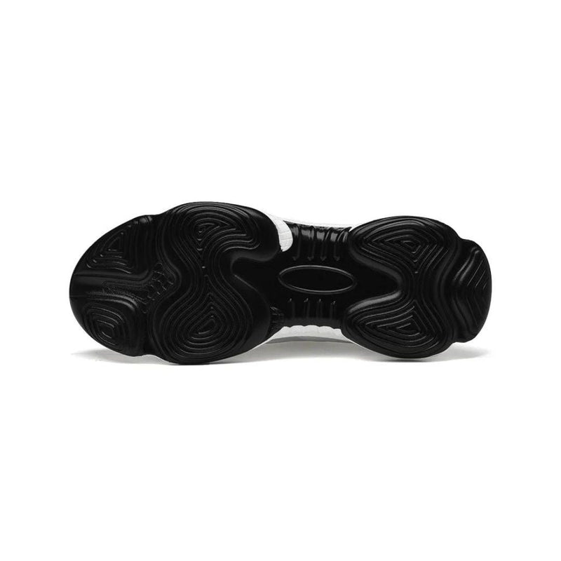 Diskrete, erhöhende Herrensneaker mit Stil - MaxLift Boost