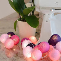 Stimmungsvolle Lichterkette mit Kugeln - LumaBreeze