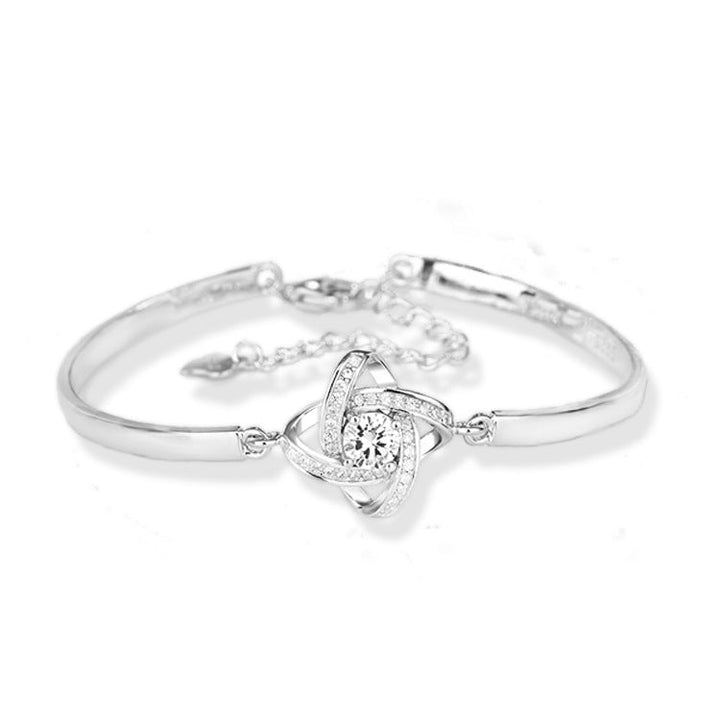 Love knot bracelet | Beautiful for every day!