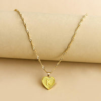 Goldene Initial Herz Anhänger Kette - Amara