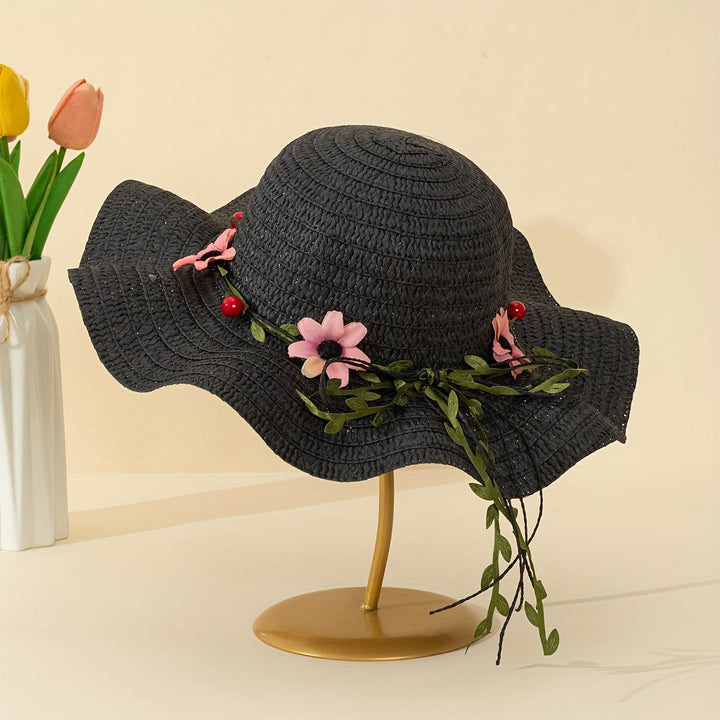 Chapeau de paille d’été pour femme avec détails floraux et fruités – Solène
