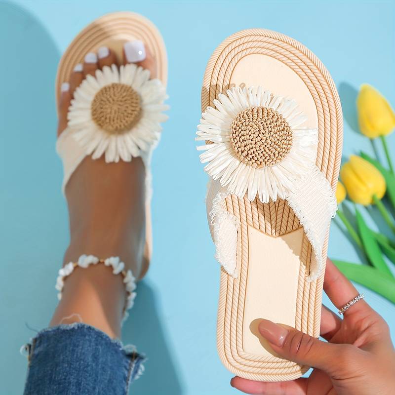Boho Slip-On Sandalen mit Blumen-Detail – Marivi