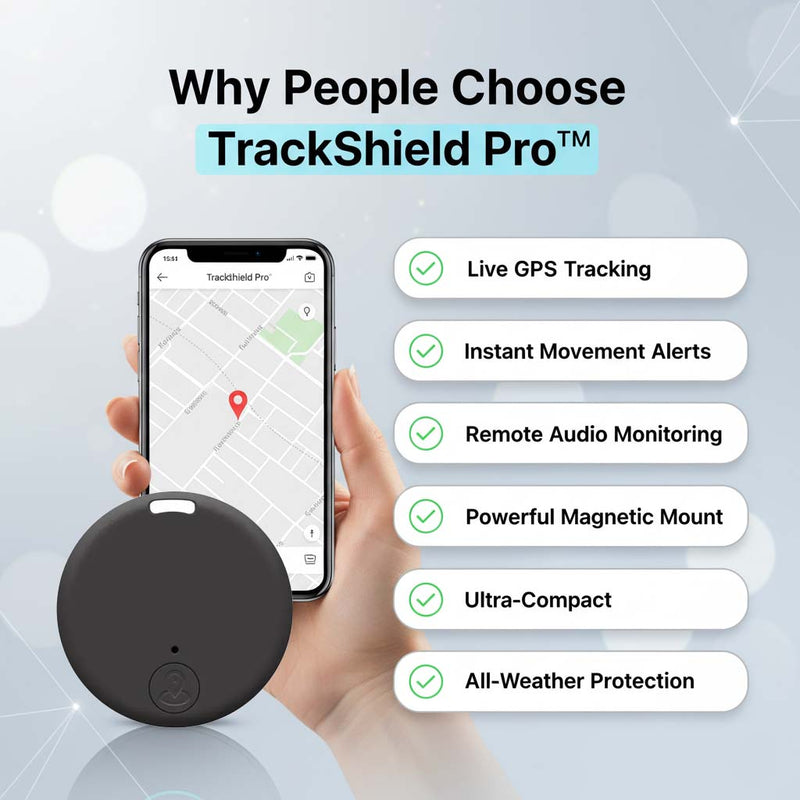 Hand houdt een smartphone met kaart vast voor een ronde zwarte tracker, naast een lijst met zes voordelen van het product. 2