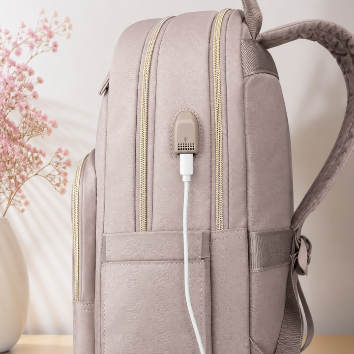 Stijlvolle Tech Rugzak voor Dames – USB & 15.6" – Carriro