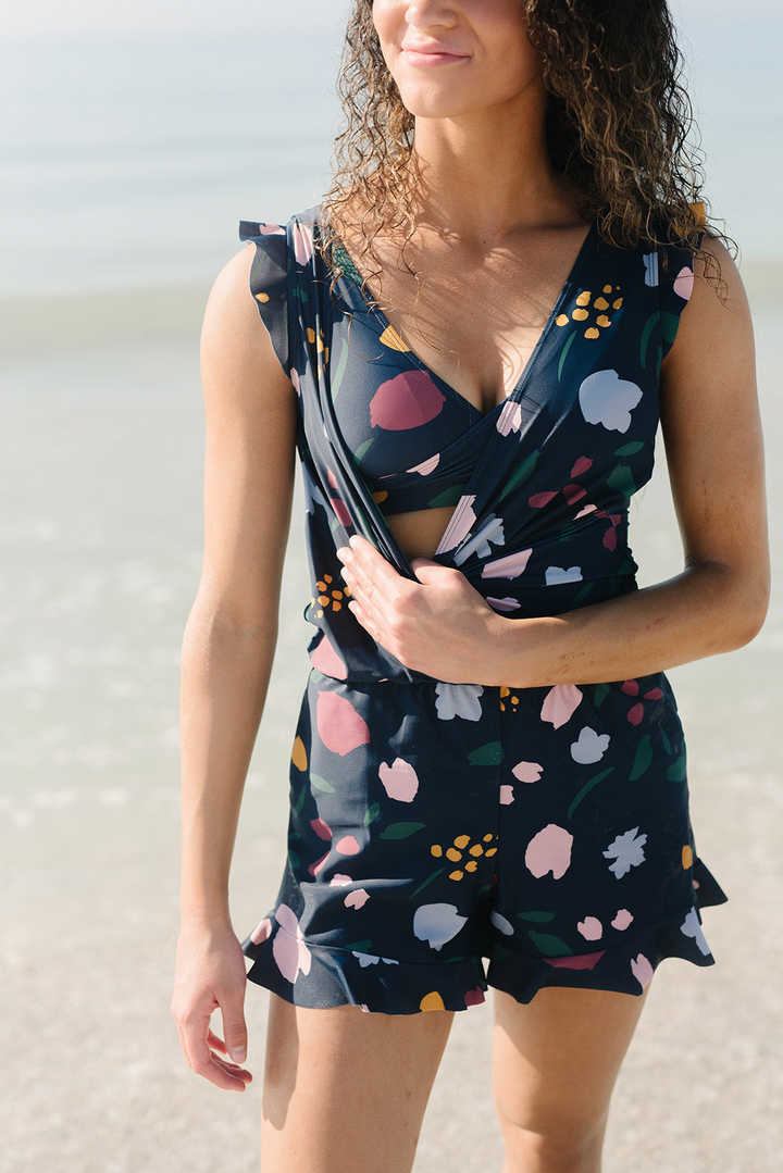 Women's swimsuit with built-in bra – Marisa