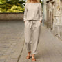 Zweiteiliges Damenoutfit mit Rundhals-Shirt und Hose mit elastischem Bund – Nia