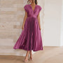 Fließendes Maxikleid mit Falten und V-Ausschnitt – Noelle