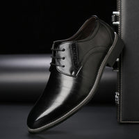 Stilvolle Herrenschnürschuhe mit Brogue-Details - Lennard