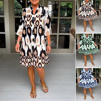 Trendiges Kleid mit kurzen Ärmeln und abstraktem Print & lockerem Schnitt – Liora