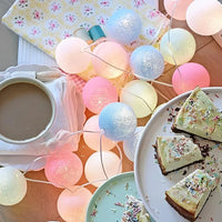 Stimmungsvolle Lichterkette mit Kugeln - LumaBreeze