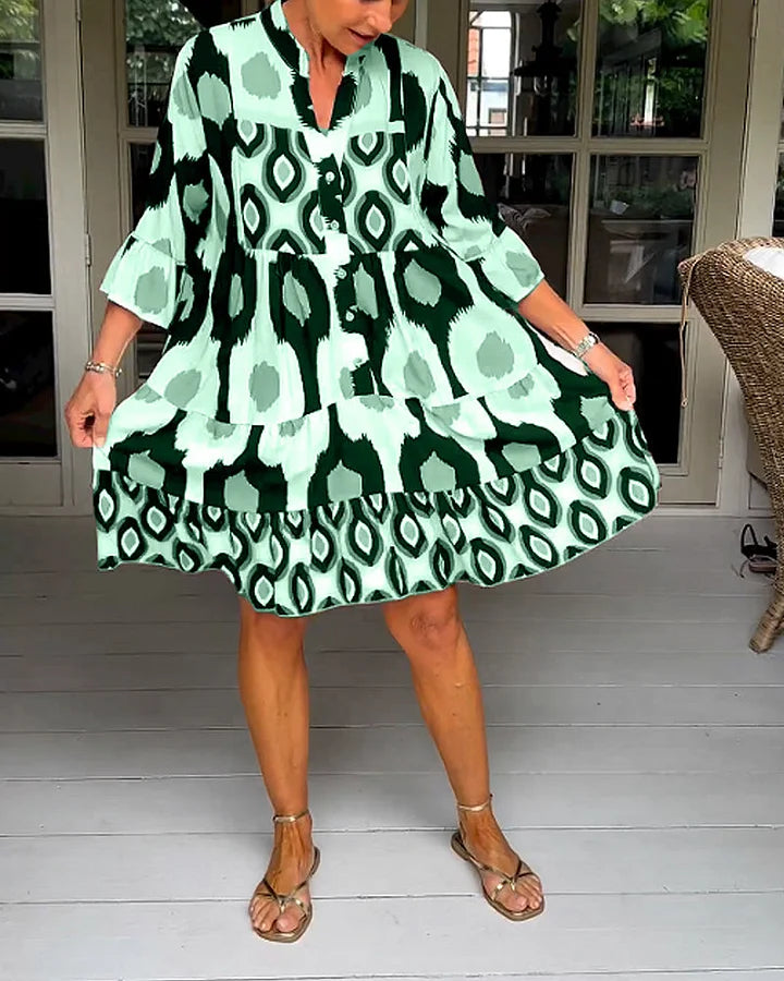 Trendiges Kleid mit kurzen Ärmeln und abstraktem Print & lockerem Schnitt – Liora