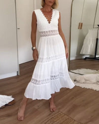 Weißes Spitzen-Midikleid mit V-Ausschnitt - Celina