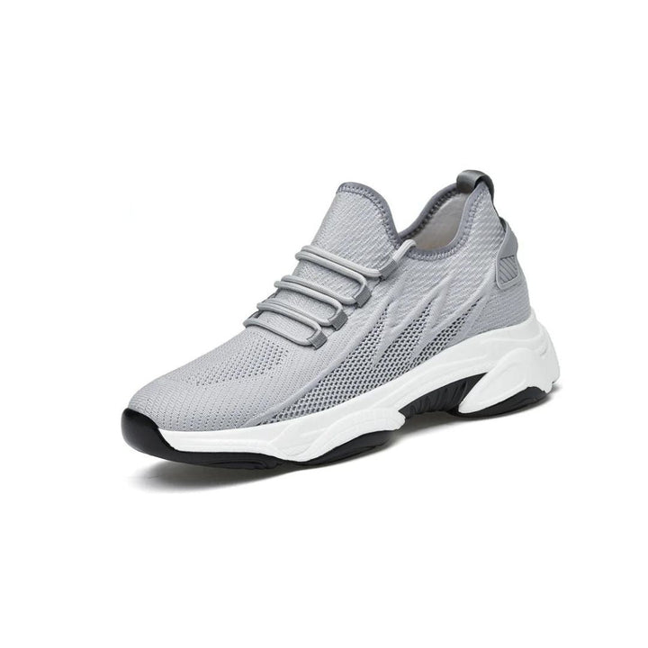 Diskrete, erhöhende Herrensneaker mit Stil - MaxLift Boost