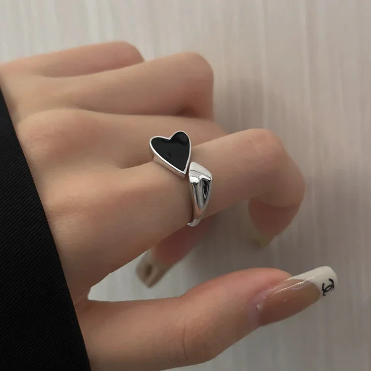 Verstellbarer symmetrischer Herzring - Evelyn