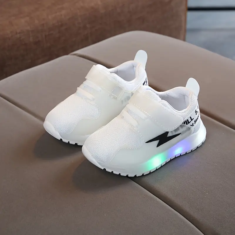 Bequeme Kleinkind-Sneaker mit LED-Beleuchtung - GlowSteps
