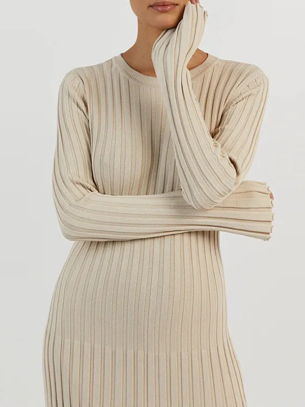 Gracie Gestricktes Maxikleid | Eng & schmeichelhaft