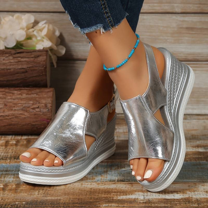 Stijlvolle dames orthopedische sandalen met sleehak en franjes – Tilda