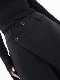 Asymmetrische weite Damenhose mit Doppelknopf – Noa