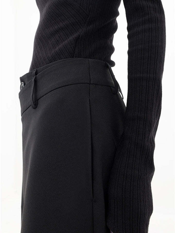 Asymmetrische weite Damenhose mit Doppelknopf – Noa