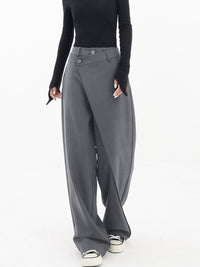Asymmetrische weite Damenhose mit Doppelknopf – Noa