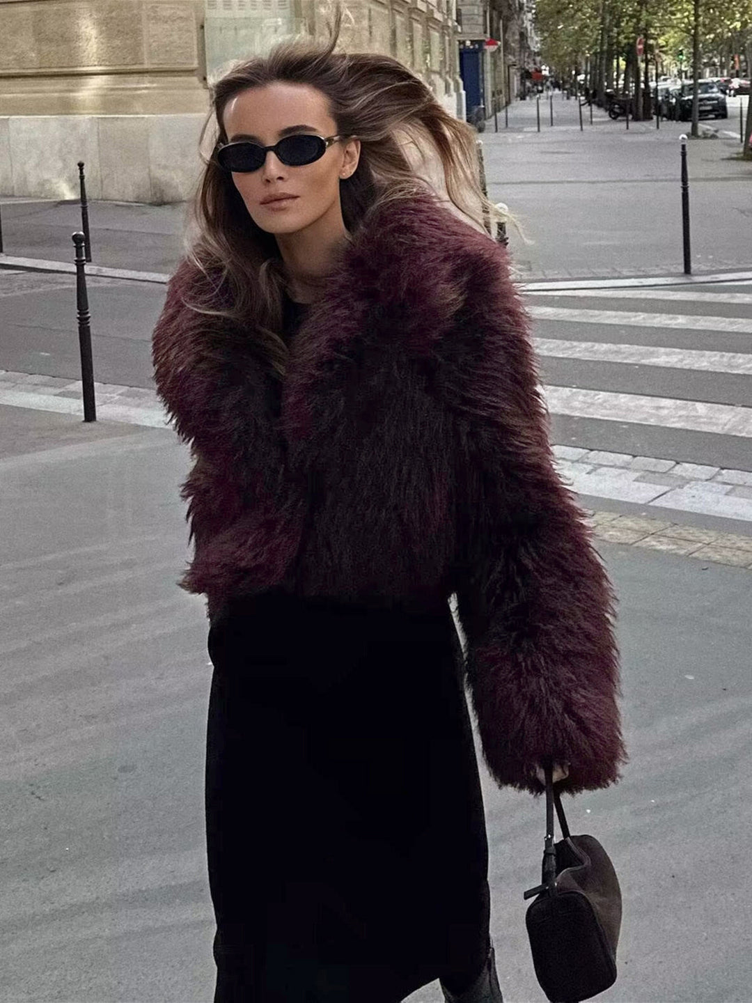 Flauschige Kurzjacke aus Kunstfell - Lina