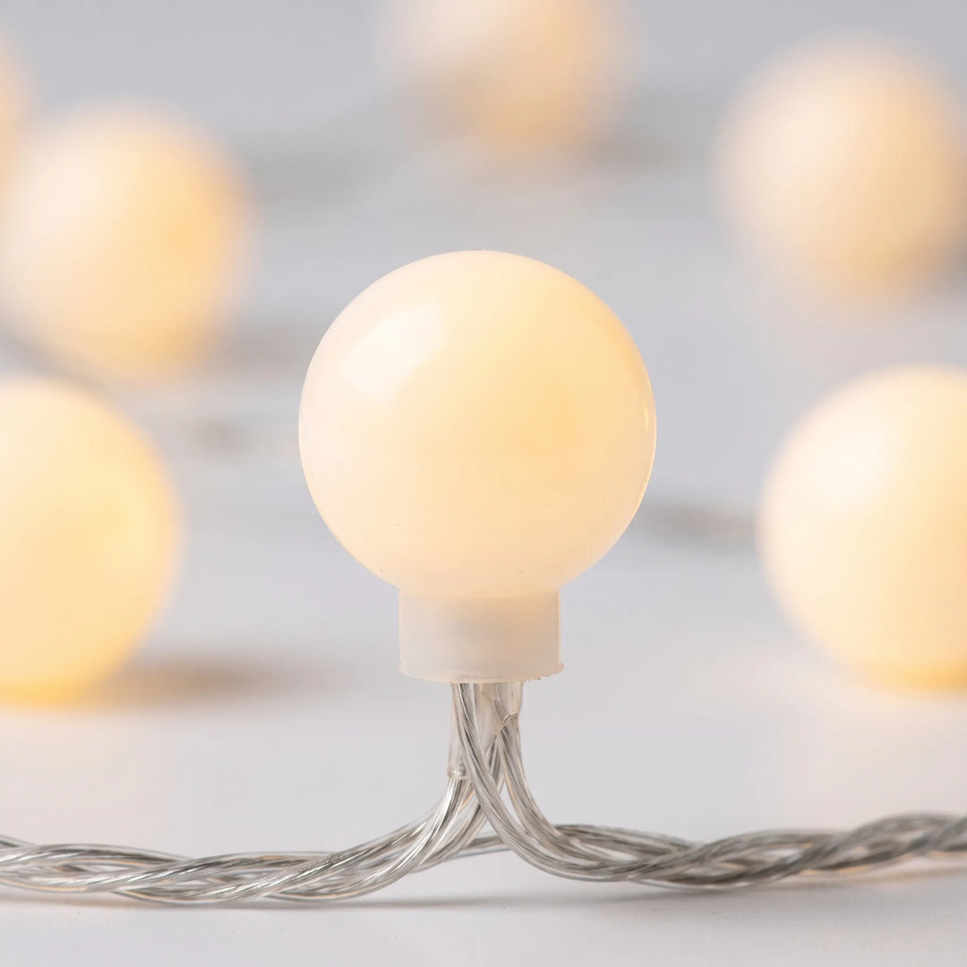 Ball Shaped LED String Lights - Lumoria
