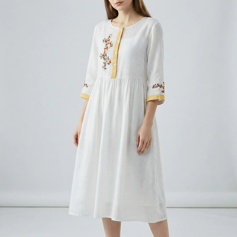 Besticktes Kleid Im Ethno-Stil - Thalea