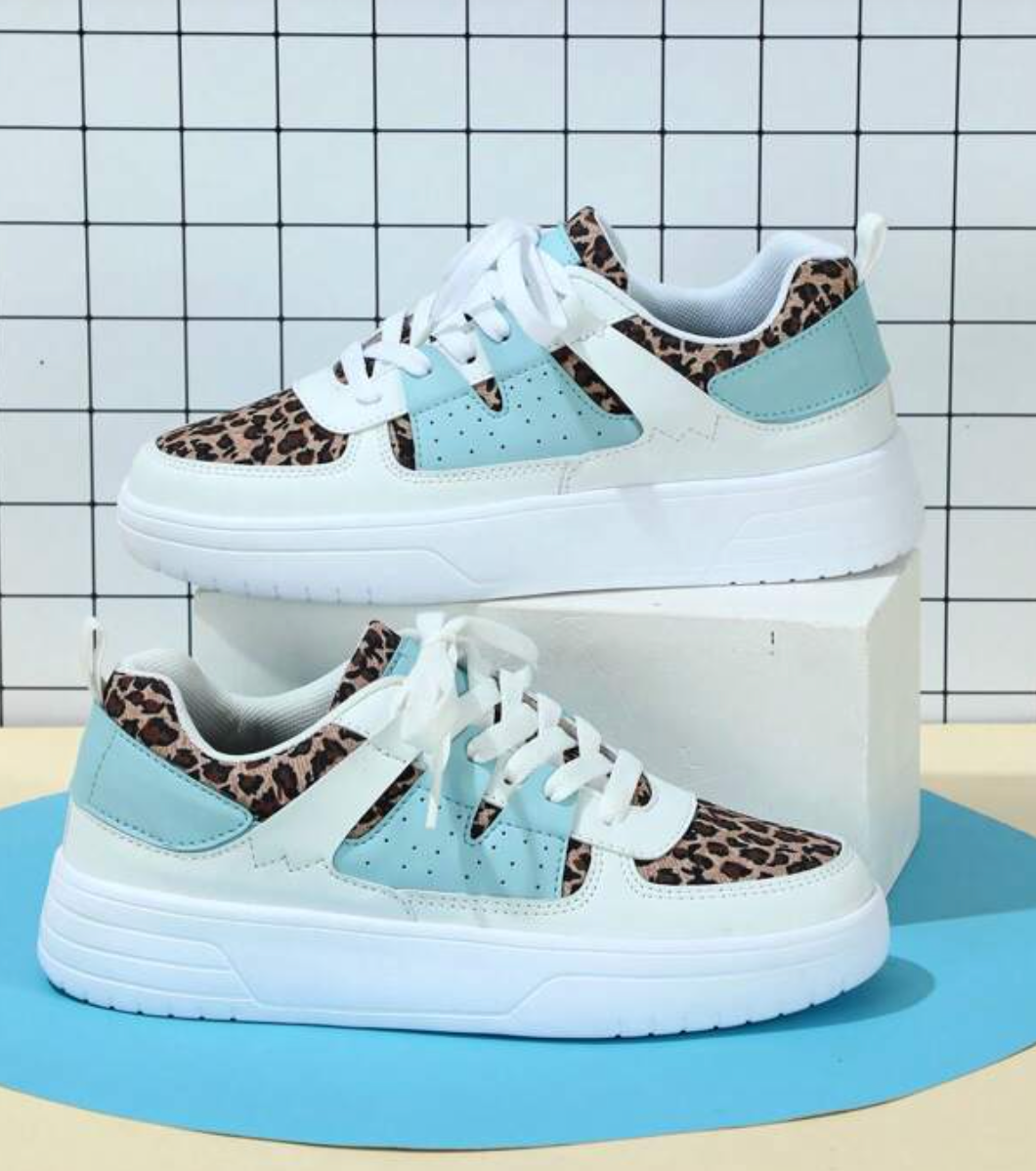 Modische Damen-Sneakers - Naya
