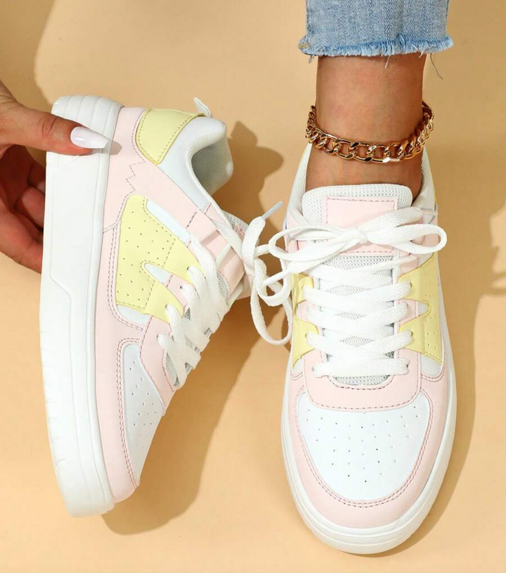 Modische Damen-Sneakers - Naya