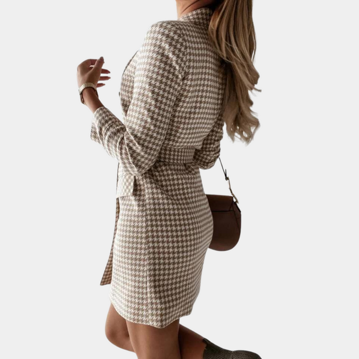 Klassisches Blazerkleid für einen professionellen Look - Claire