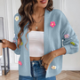 Gestrickte Damenweste mit 3D-Blumen – Maribel
