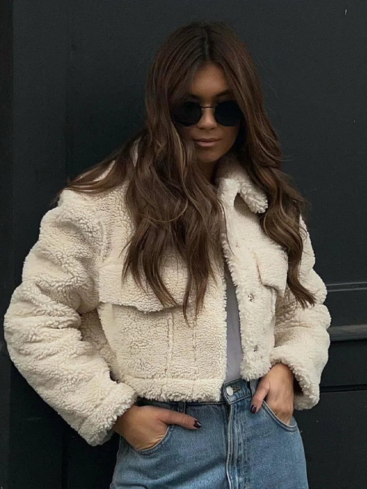 Warme und stilvolle kurze Jacke - Lucia