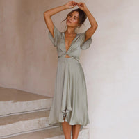 Sommerkleid mit Figurfreundlichem Schnitt und Luxuriösen Details – Lana