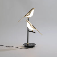 LED-Tischlampe mit stilvollem Design - AvaBird