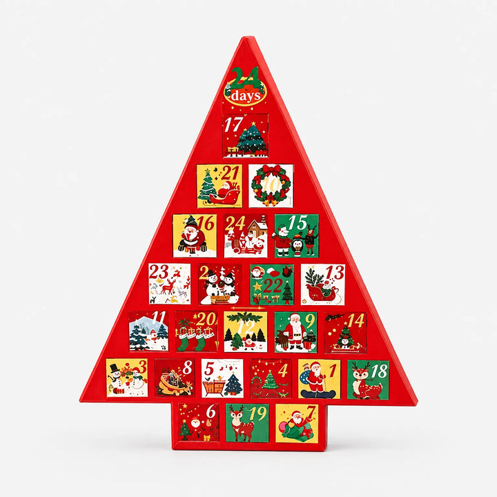Voorkant van de rode kerstboomvormige adventskalender op een witte achtergrond, met 24 genummerde vakjes met kerstafbeeldingen. 2