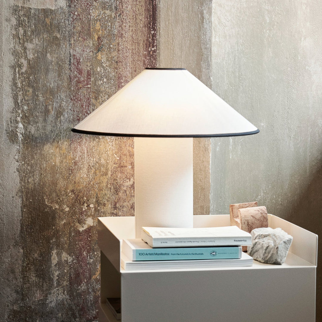 Tischlampe mit Stoffschirm – Lunara