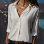 Fließende Bluse mit Knopfleiste – Selin
