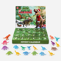 Adventskalender met dinosaurusprint in groen, met 24 genummerde luikjes en daarvoor alle kleurige mini-dinosaurusfiguurtjes netjes uitgestald. 2