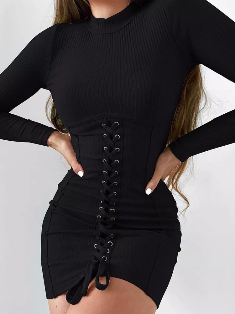 Kourtney Kleid | Für einen sexy Grunge-Look