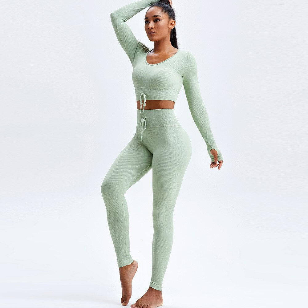 Rikky Geripptes Fitness Set | Ideal für alle Sport- und Yogaaktivitäten!